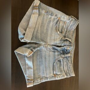 AE shorts